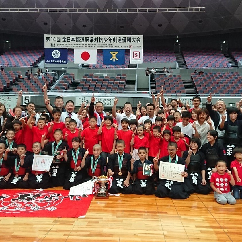 優勝された兄弟分の広島県選抜と記念写真！山中先生ありがとうございました。